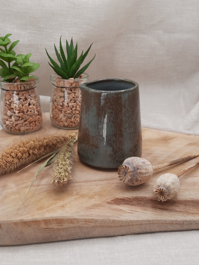 Pot à lait vert-gris