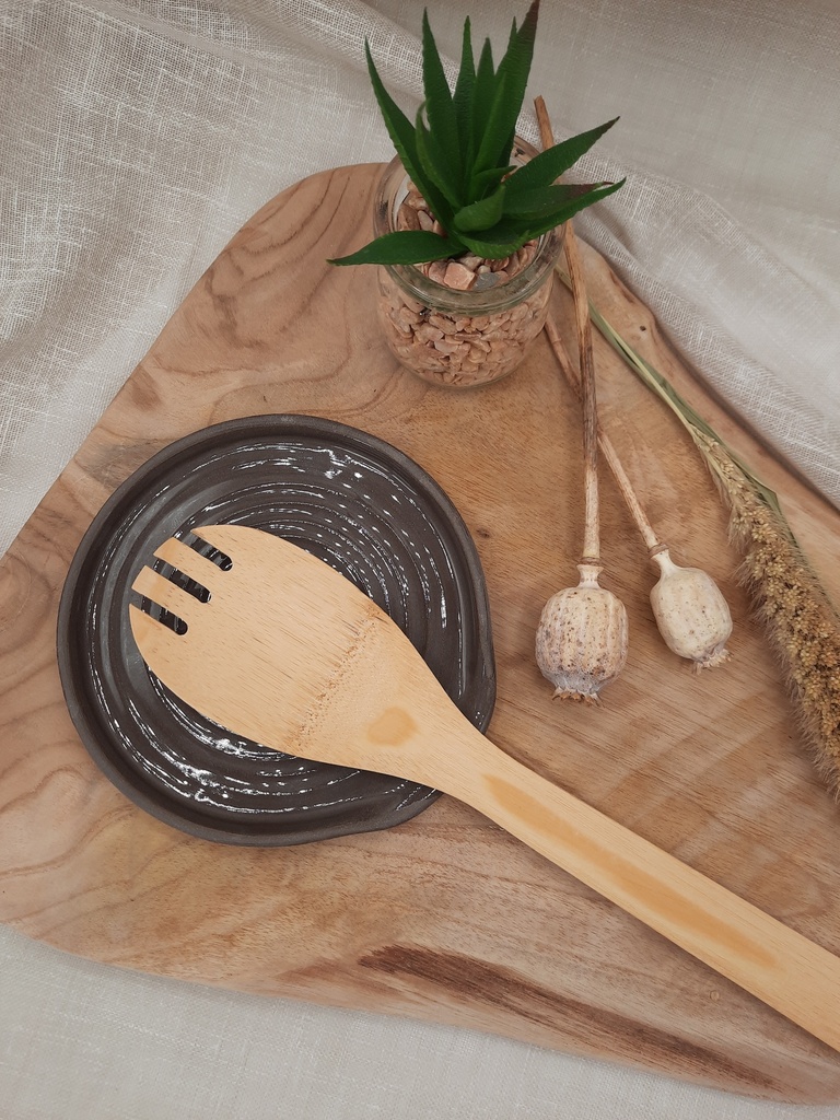 Pose cuillère brun naturel