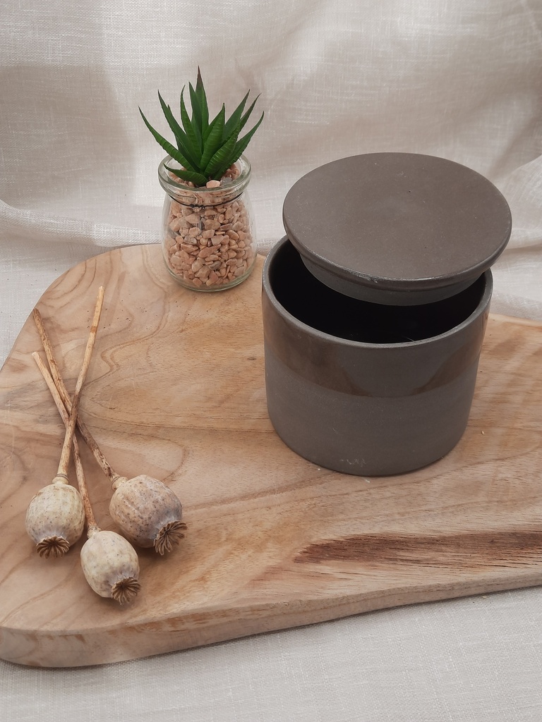 Grand pot gris avec couvercle 